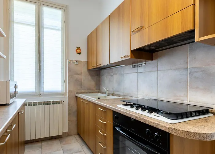 Apartment Hostdomus - Marine Sea View *