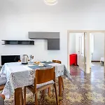 Hostdomus - Marine Sea View * Finale Ligure