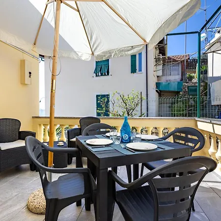 Apartmán Hostdomus - Marine Sea View Finale Ligure