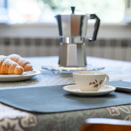 Apartamento Hostdomus - Marine Sea View Finale Ligure