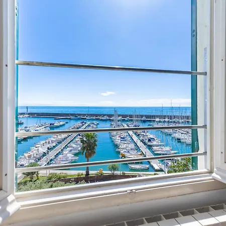 Hostdomus - Marine Sea View