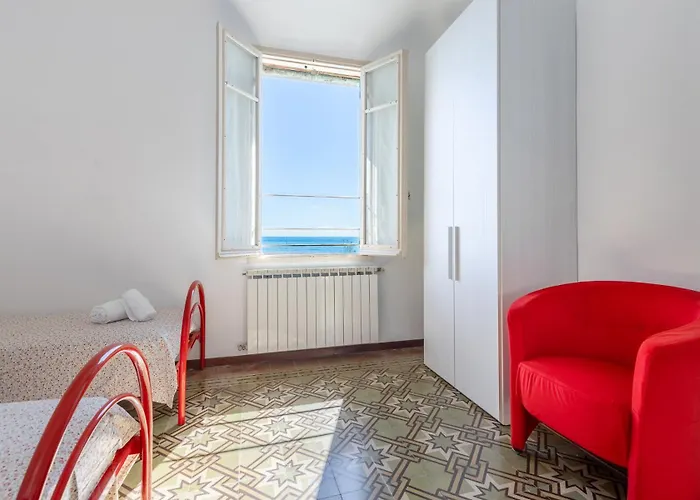 Hostdomus - Marine Sea View Appartement *