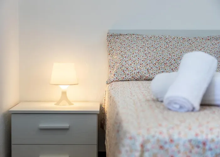 Hostdomus - Marine Sea View فينالي ليغوري