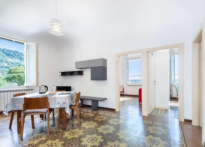 Hostdomus - Marine Sea View * Finale Ligure